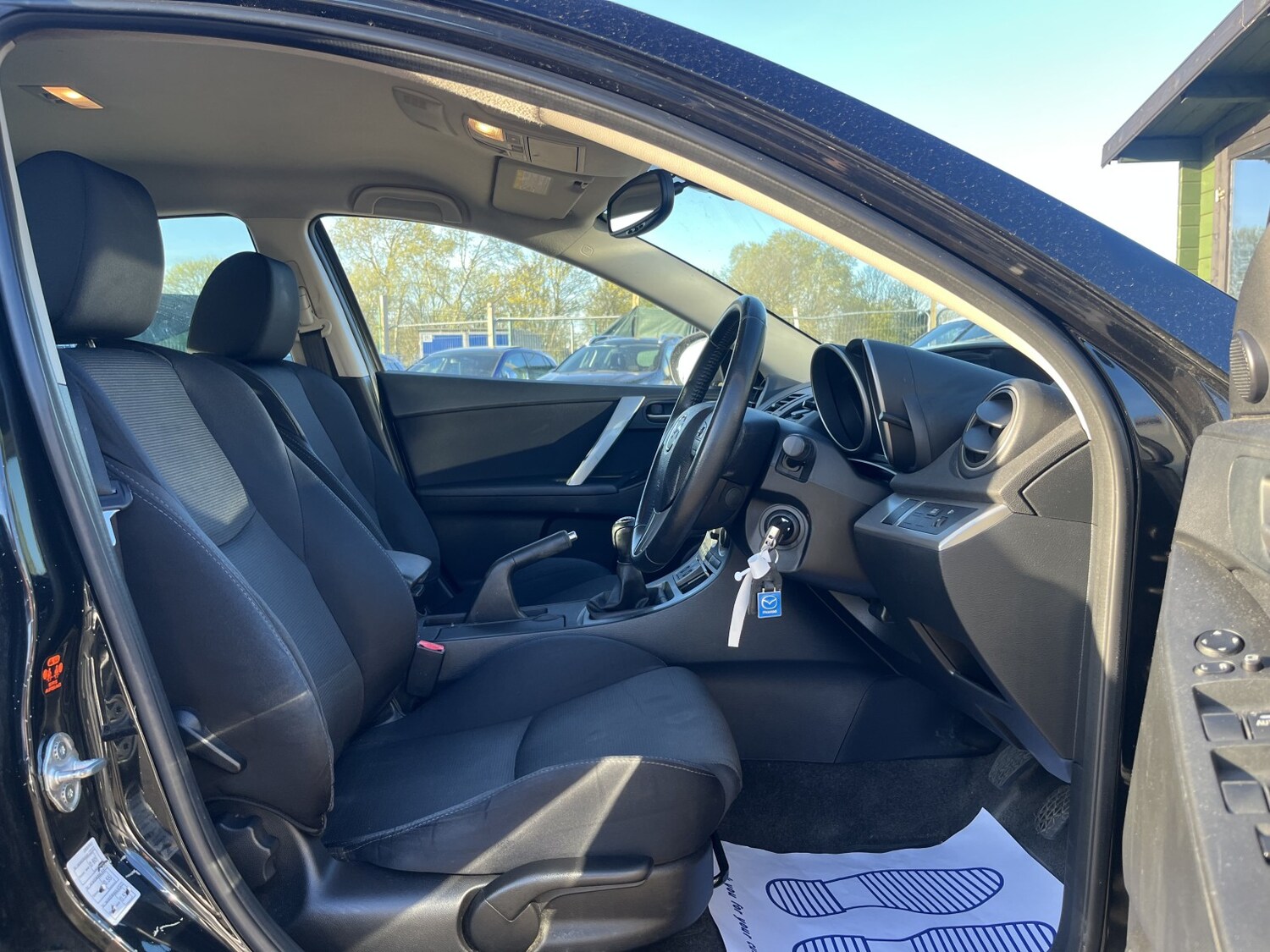 Used Mazda Mazda3 2010 for sale - 78176059: Photo 9