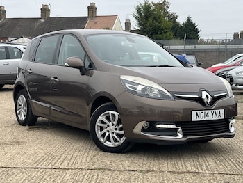 2014 - 1.5 dCi Dynamique TomTom Energy 5dr [Start Stop]