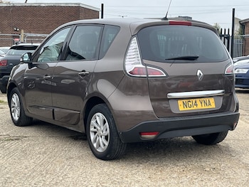 Used Renault Scenic 2014 for sale - 77796907: Photo