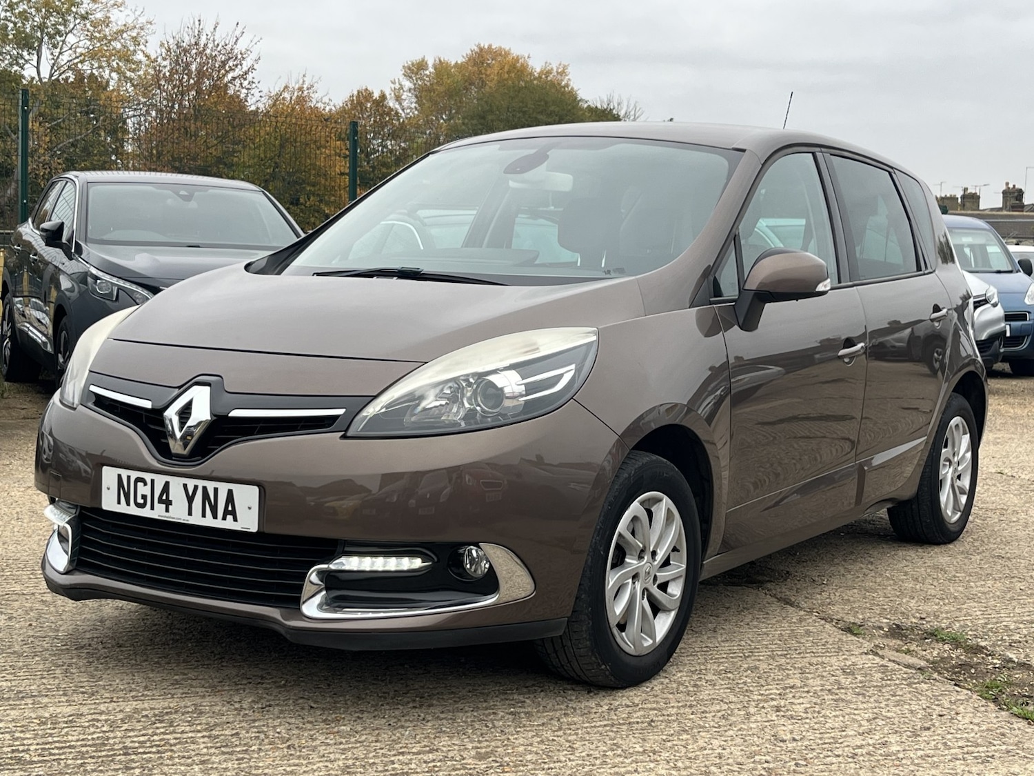 Used Renault Scenic 2014 for sale - 77796907: Photo 6