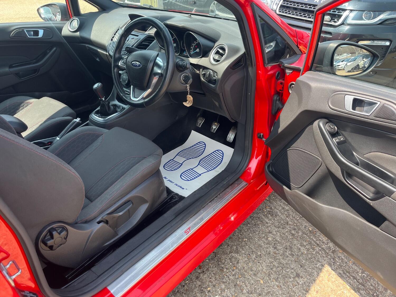 Used Ford Fiesta 2017 for sale - 77595283: Photo 14