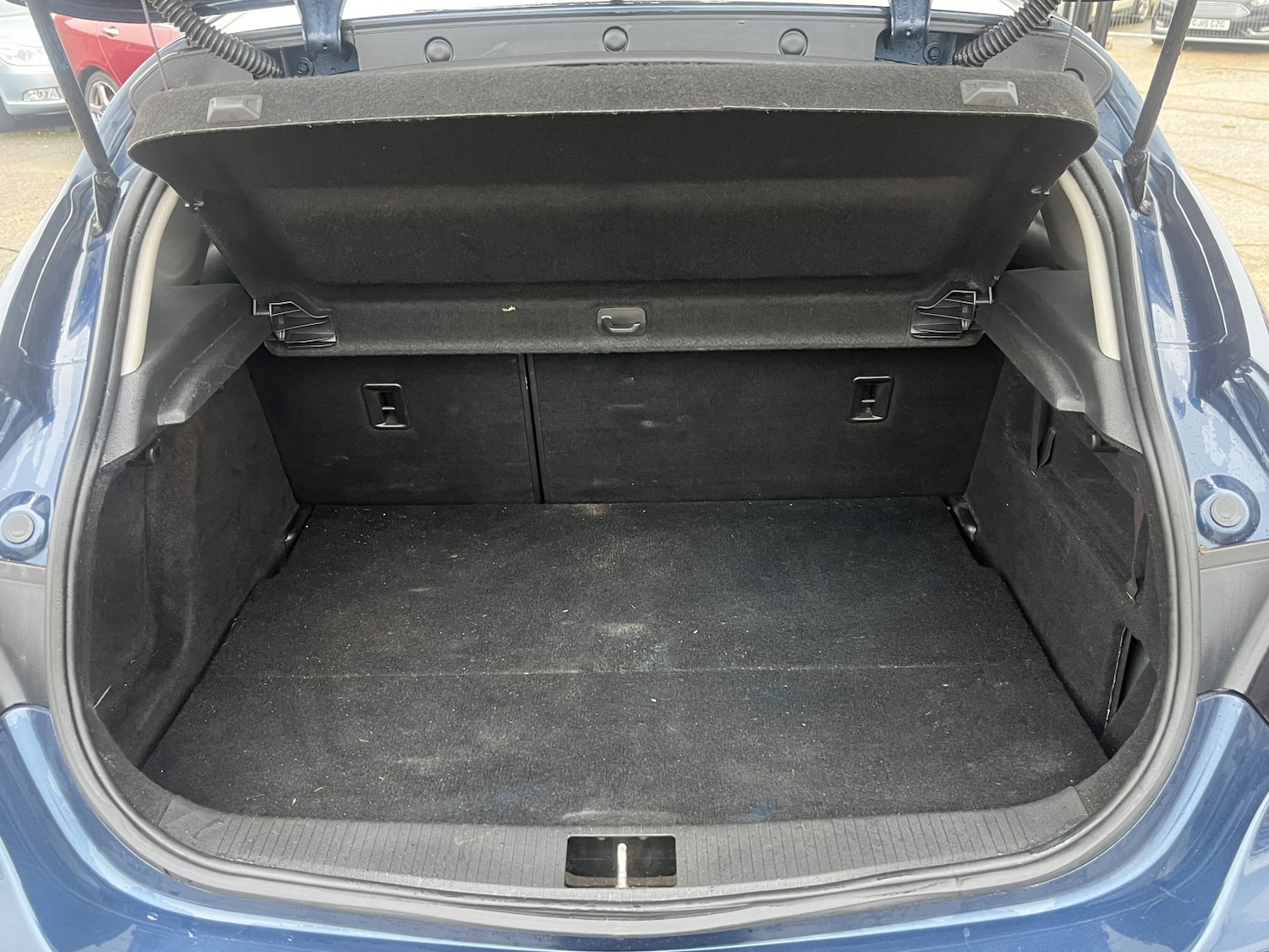 Used Vauxhall Astra 2011 for sale - 77258598: Photo 17