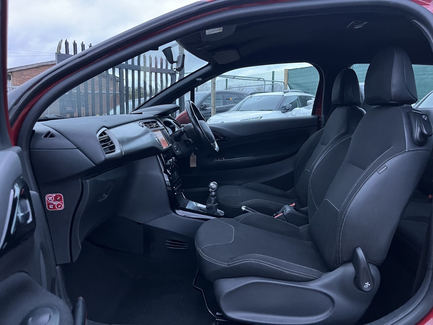 Used DS Automobiles DS 3 2017 for sale - 77014874: Photo 11