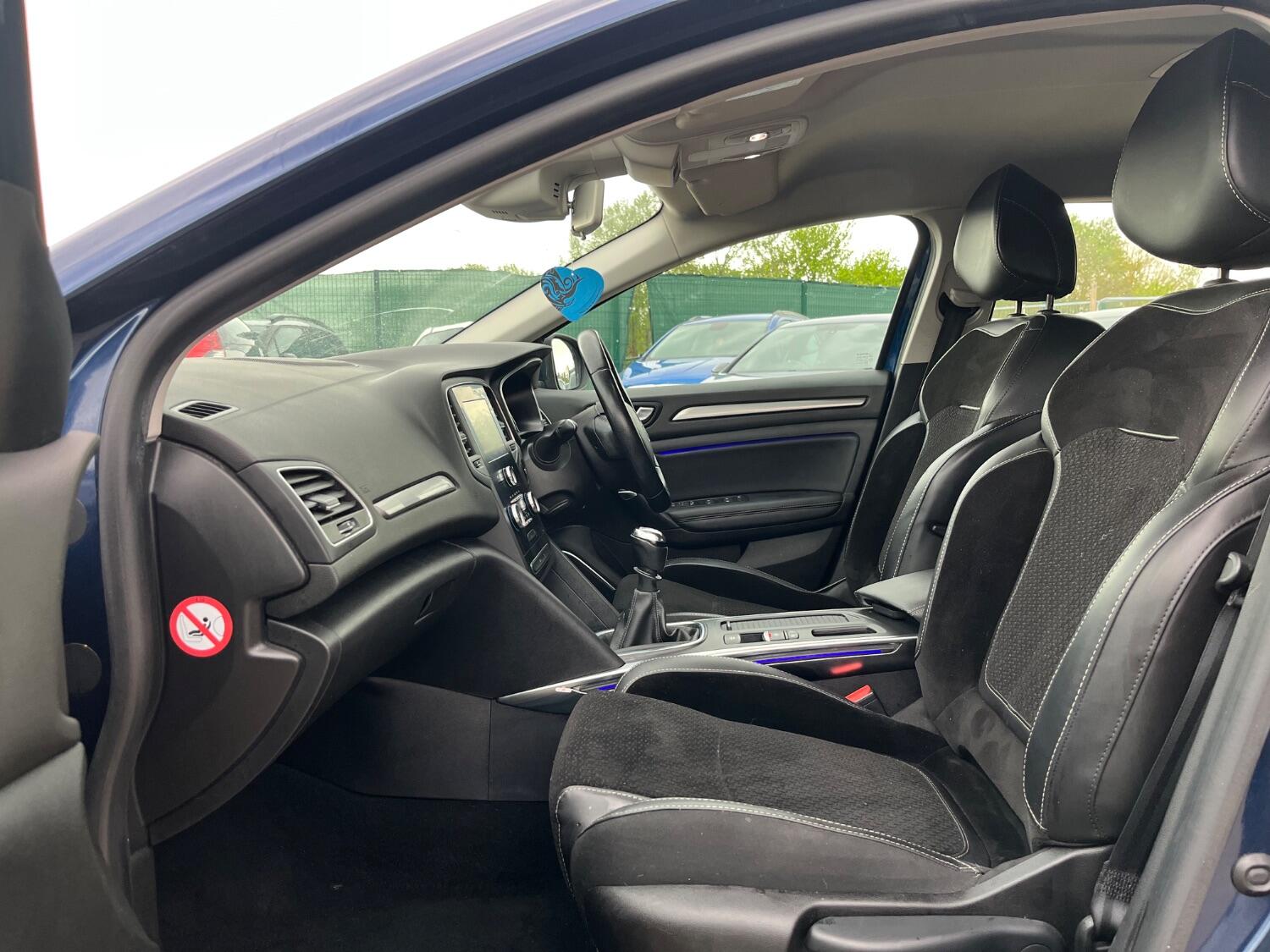 Used Renault Megane 2017 for sale - 76794662: Photo 12