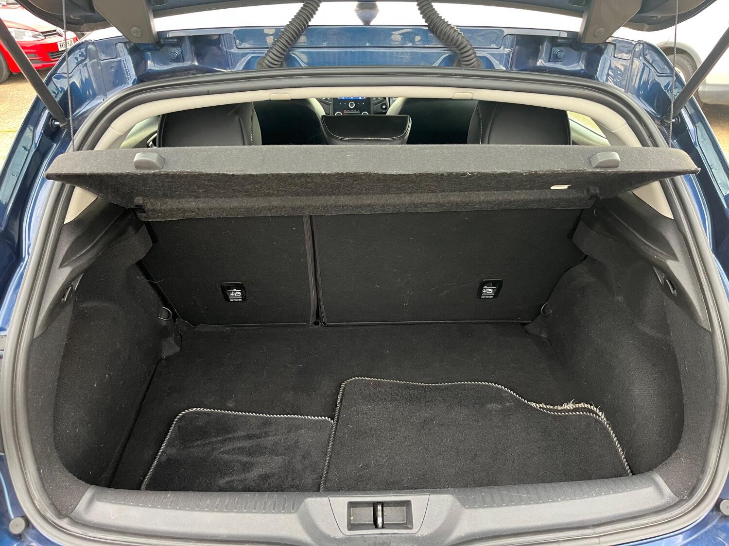 Used Renault Megane 2017 for sale - 76794662: Photo 19