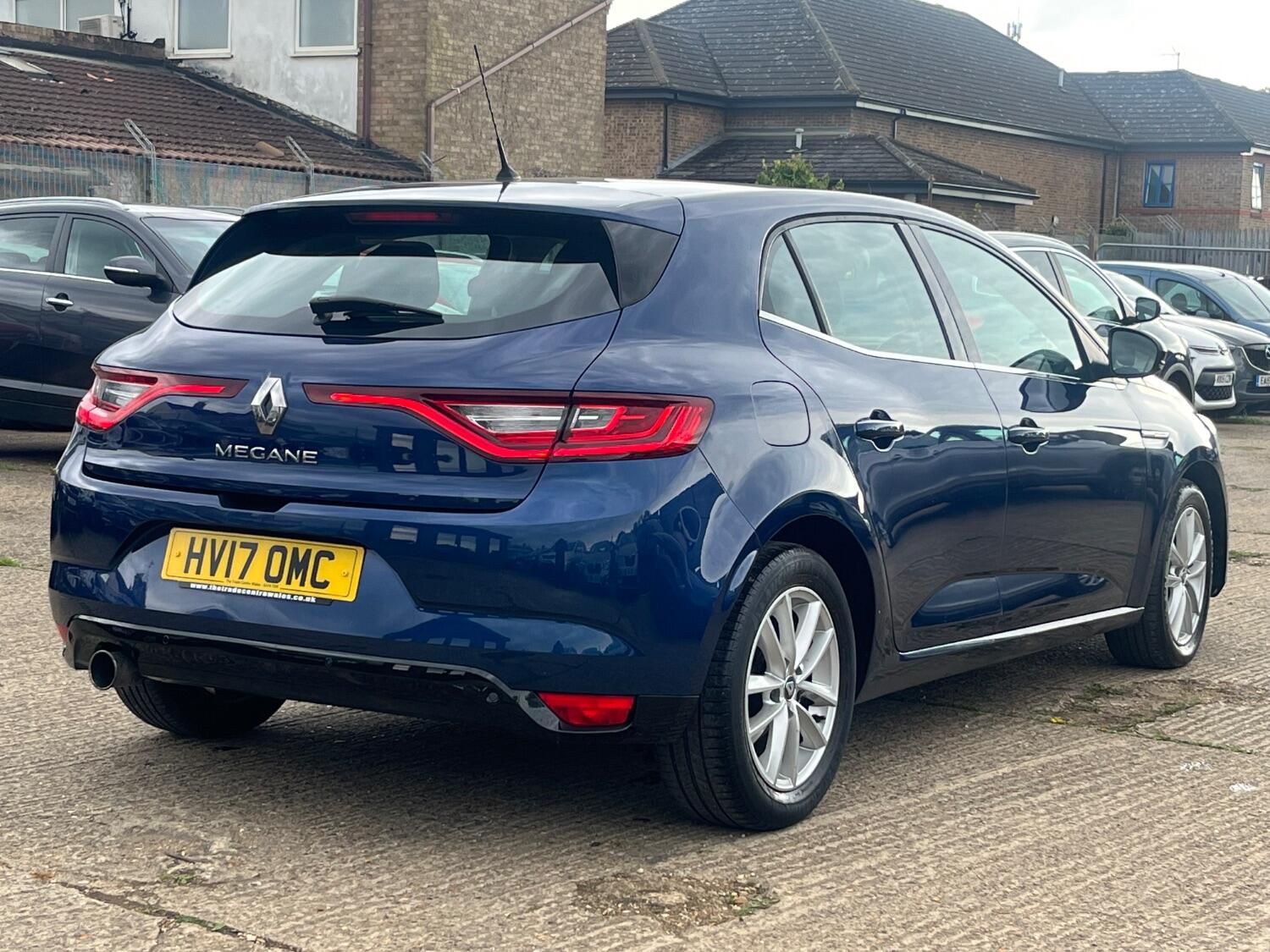 Used Renault Megane 2017 for sale - 76794662: Photo 3
