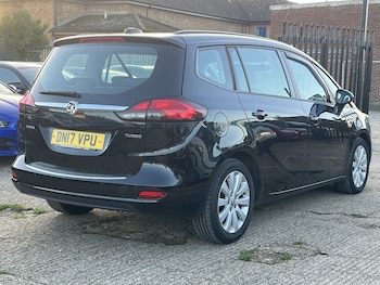 Used Vauxhall Zafira Tourer 2017 for sale - 76756991: Photo