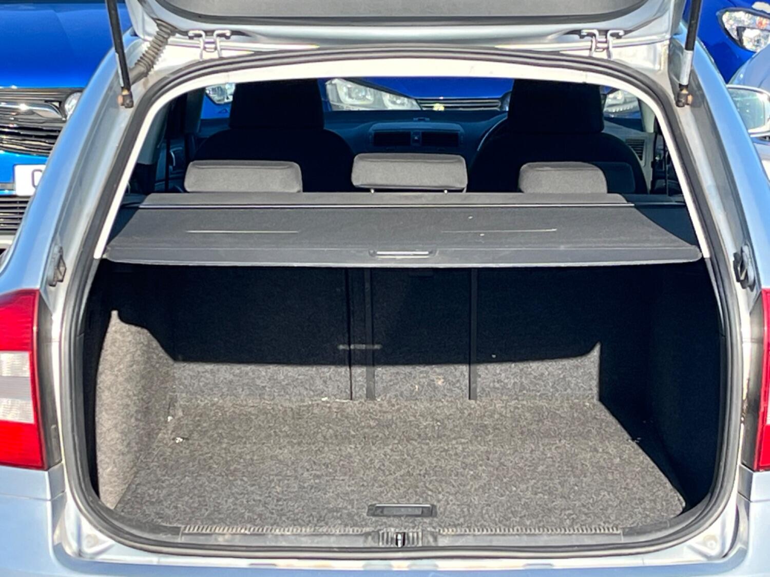 Used Skoda Octavia 2010 for sale - 77195503: Photo 15