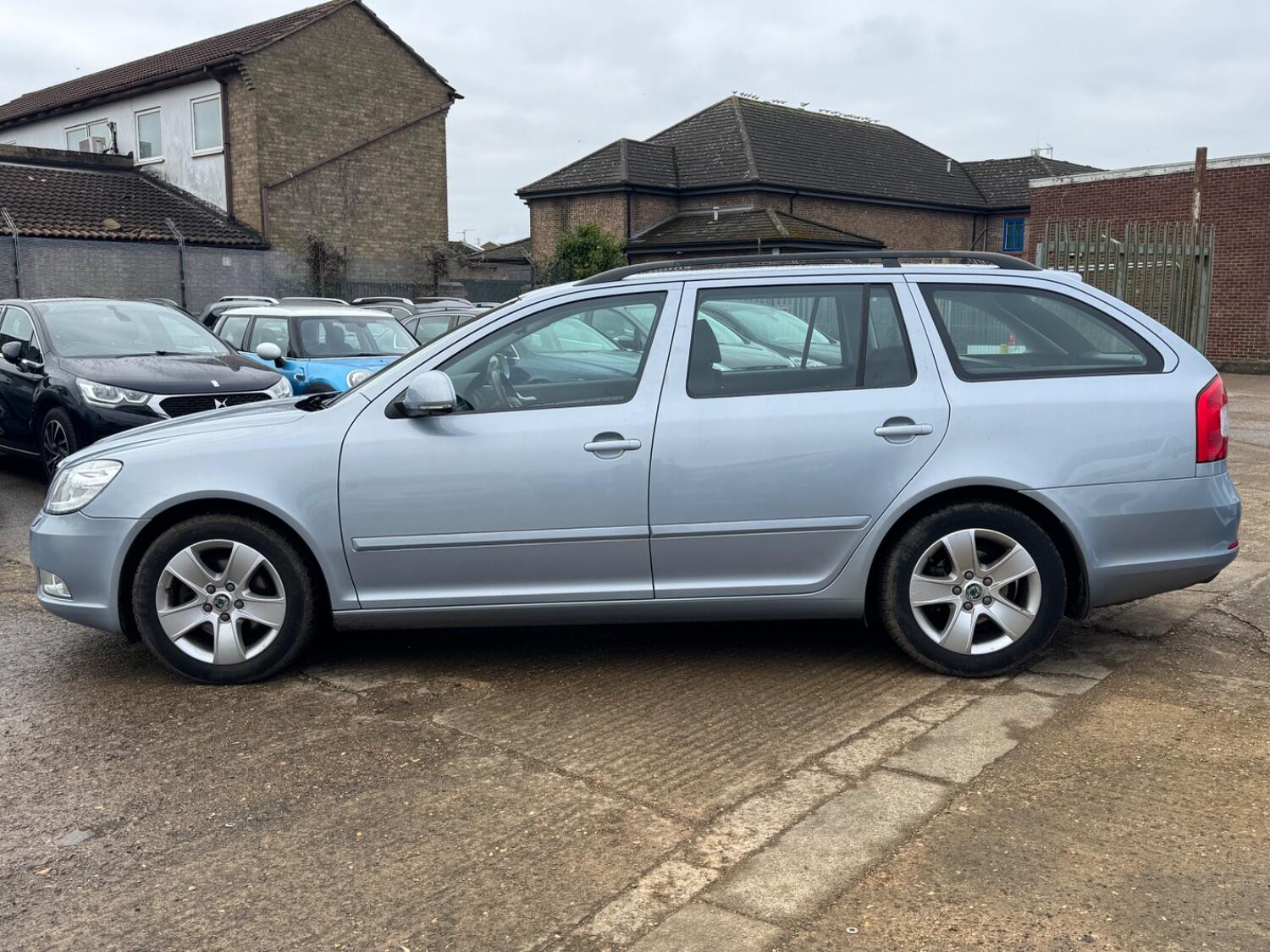 Used Skoda Octavia 2010 for sale - 77195503: Photo 6