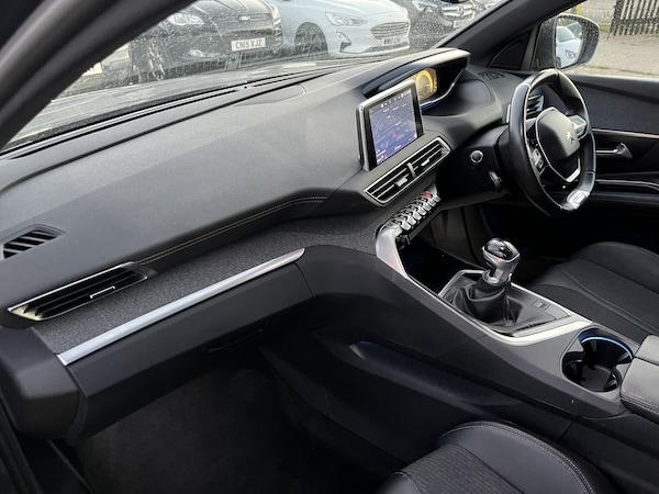 Used Peugeot 3008 2017 for sale - 76211799: Photo 11