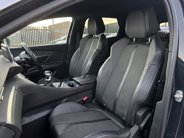 Used Peugeot 3008 2017 for sale - 76211799: Photo 17
