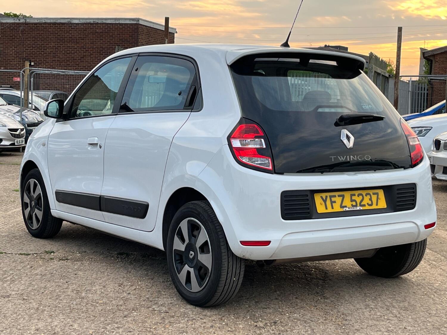 Used Renault Twingo 2015 for sale - 77464712: Photo 6