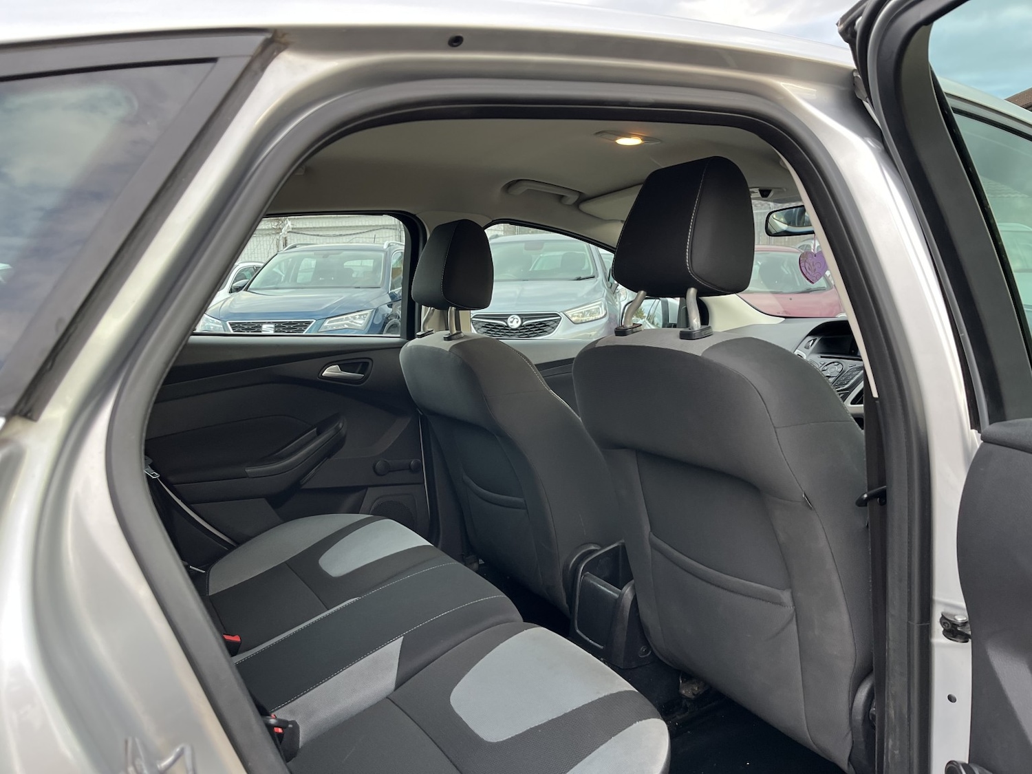 Used Ford Focus 2012 for sale - 76369360: Photo 15