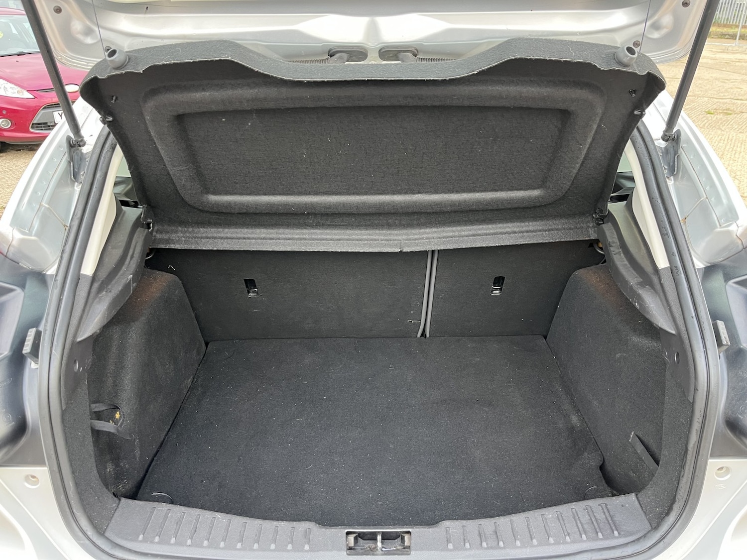 Used Ford Focus 2012 for sale - 76369360: Photo 17