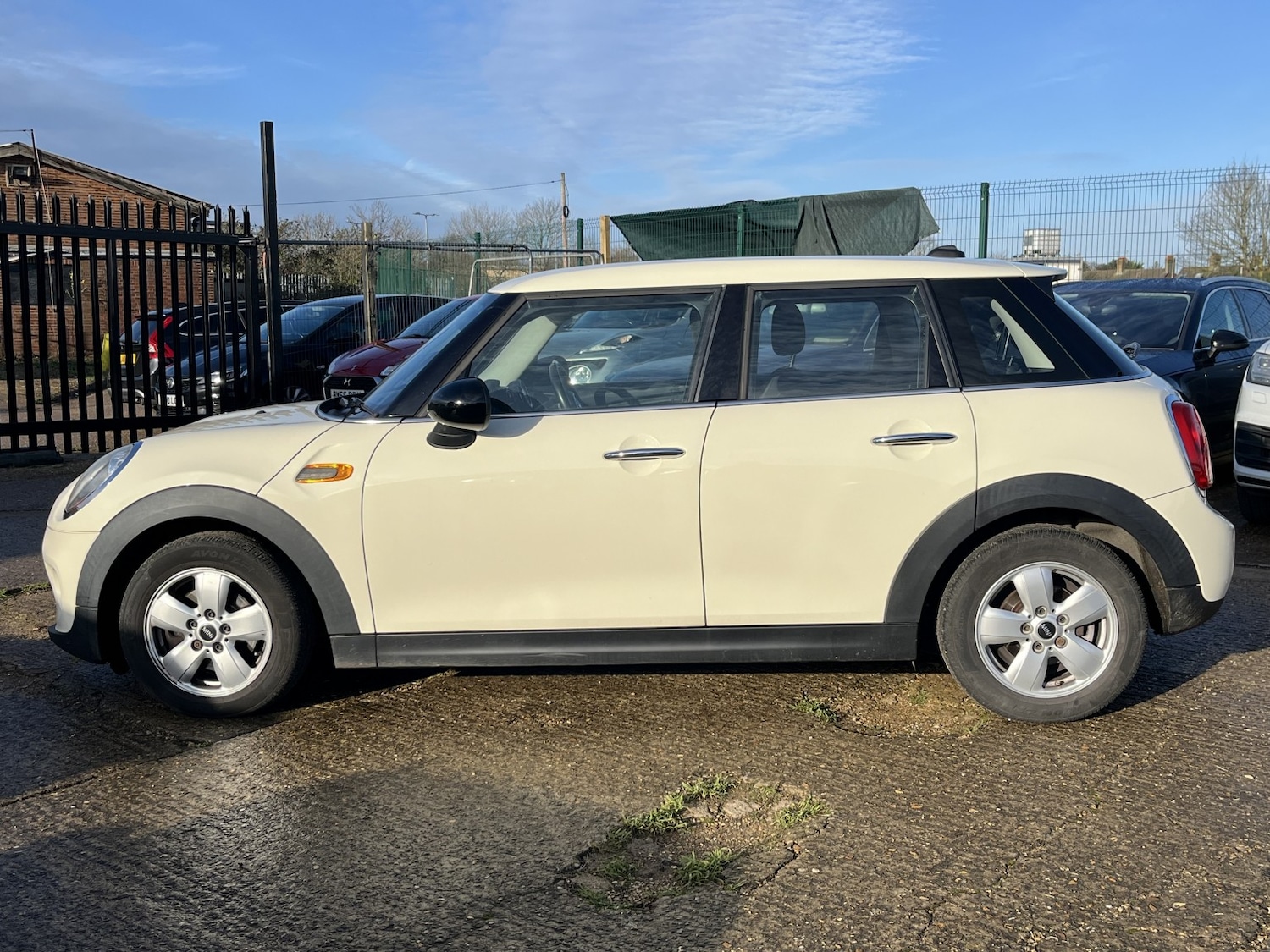 Used MINI Hatch 2016 for sale - 76837019: Photo 6