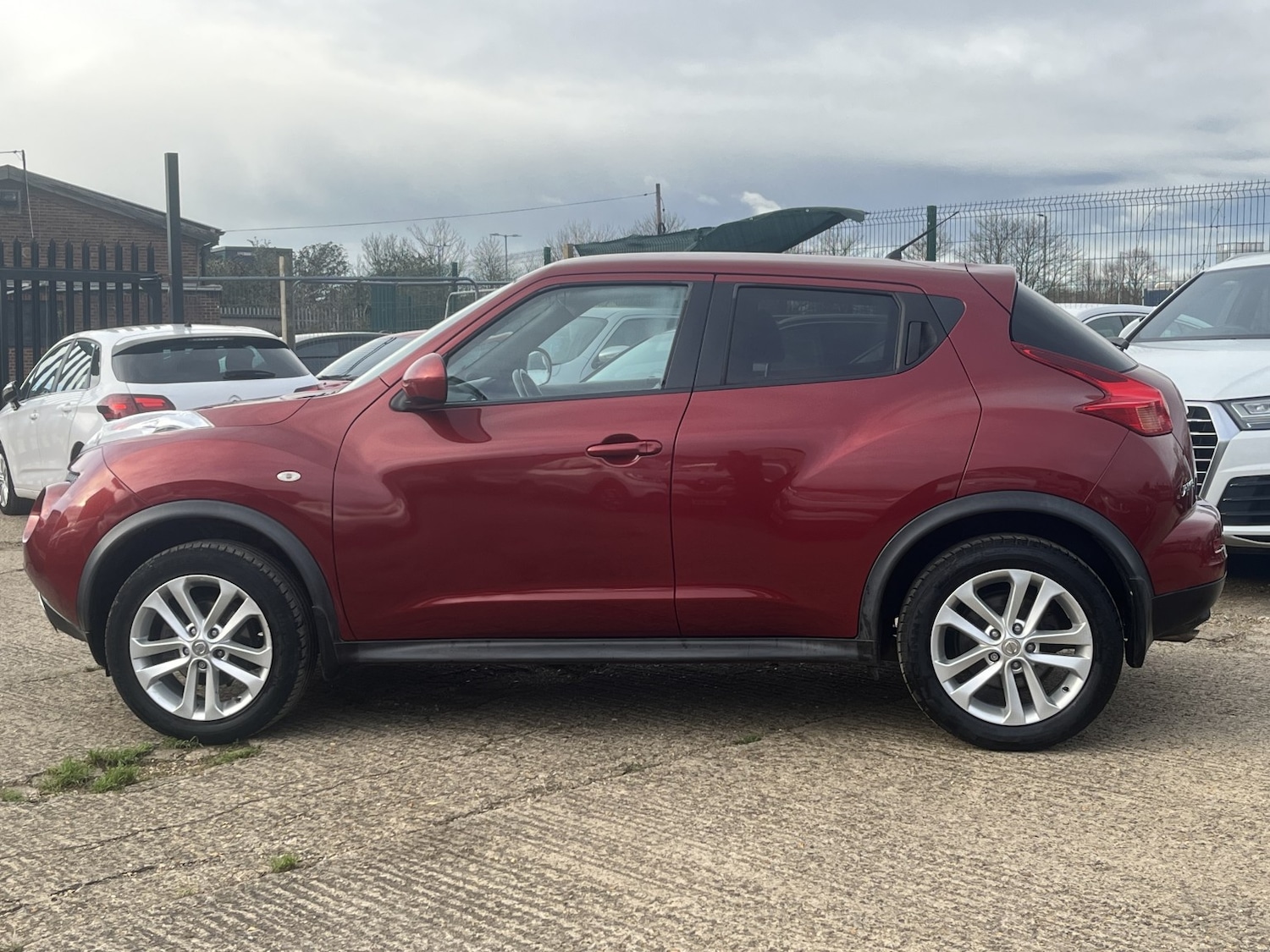 Used Nissan Juke 2011 for sale - 76643488: Photo 7
