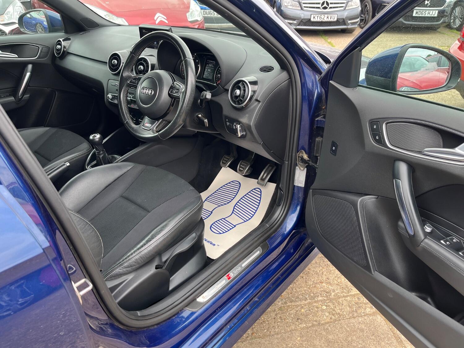 Used Audi A1 2015 for sale - 76794651: Photo 15