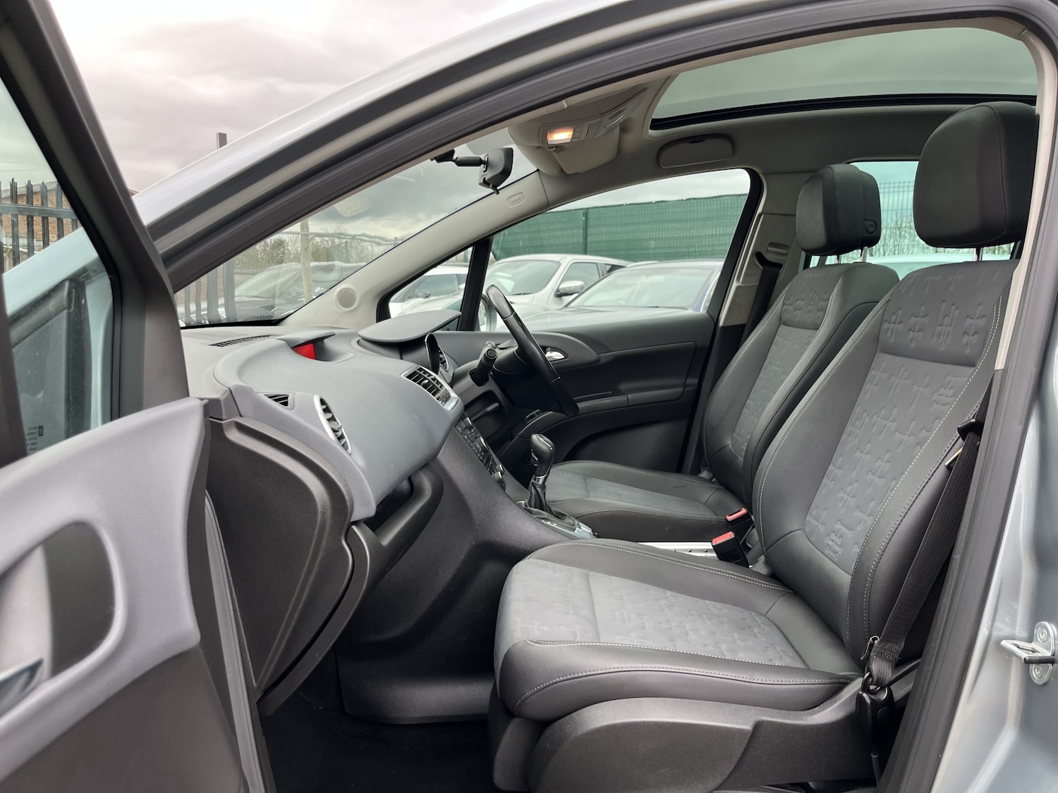 Used Vauxhall Meriva 2011 for sale - 76527381: Photo 14