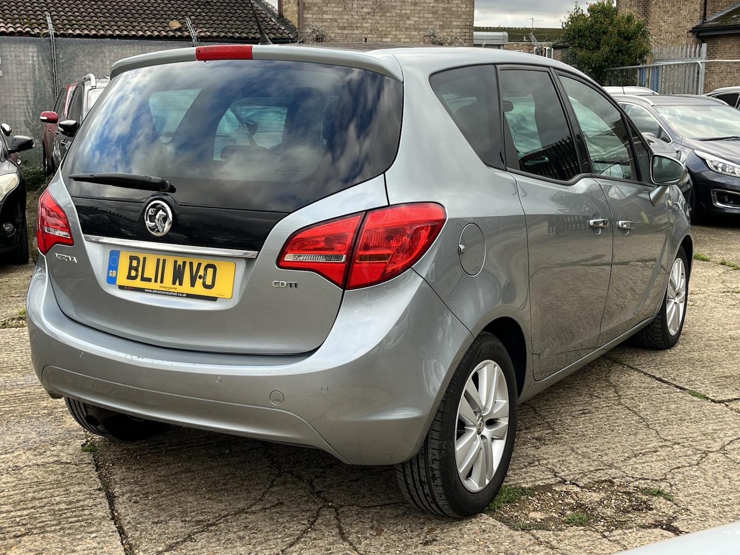 Used Vauxhall Meriva 2011 for sale - 76527381: Photo 3