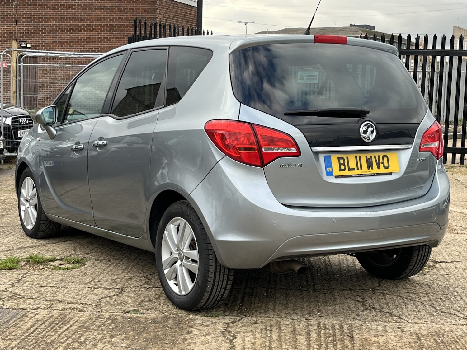 Used Vauxhall Meriva 2011 for sale - 76527381: Photo 4