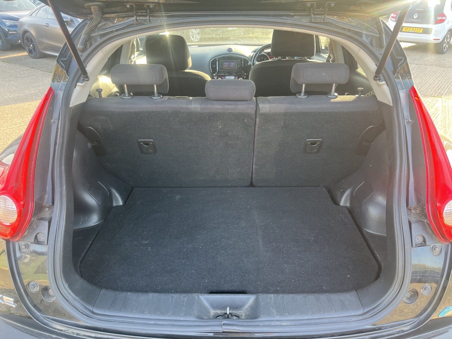 Used Nissan Juke 2012 for sale - 78176060: Photo 17