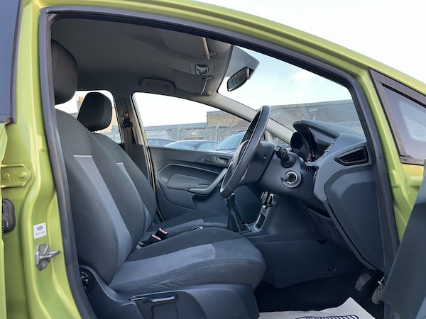 Used Ford Fiesta 2010 for sale - 76205615: Photo 11