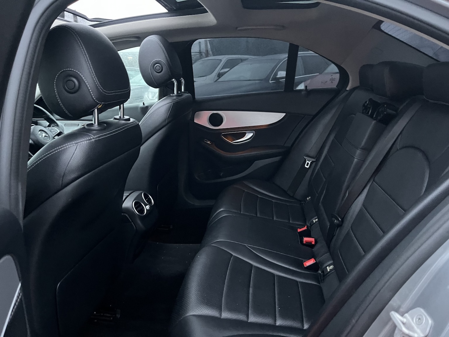 Used Mercedes-Benz C Class 2014 for sale - 77836873: Photo 16