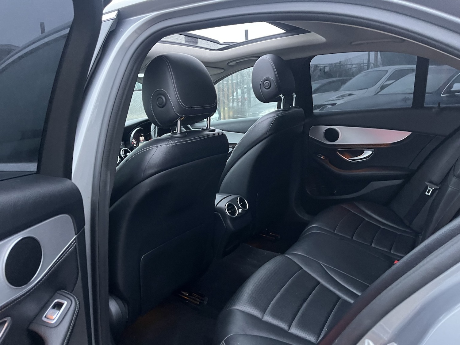 Used Mercedes-Benz C Class 2014 for sale - 77836873: Photo 24