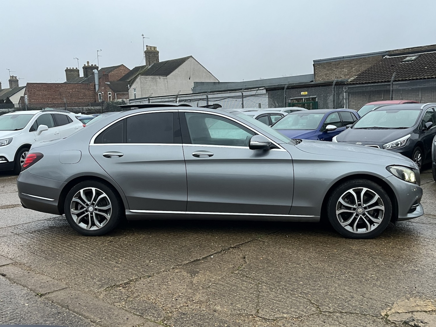 Used Mercedes-Benz C Class 2014 for sale - 77836873: Photo 5