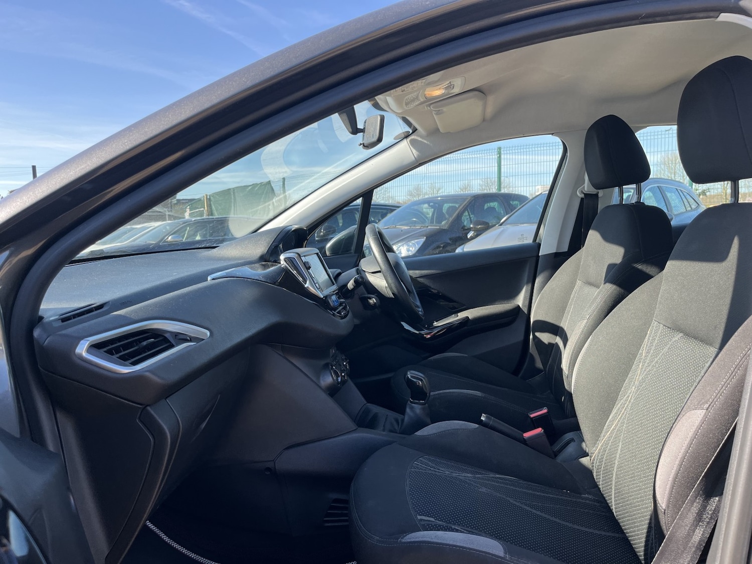 Used Peugeot 208 2012 for sale - 78018459: Photo 12