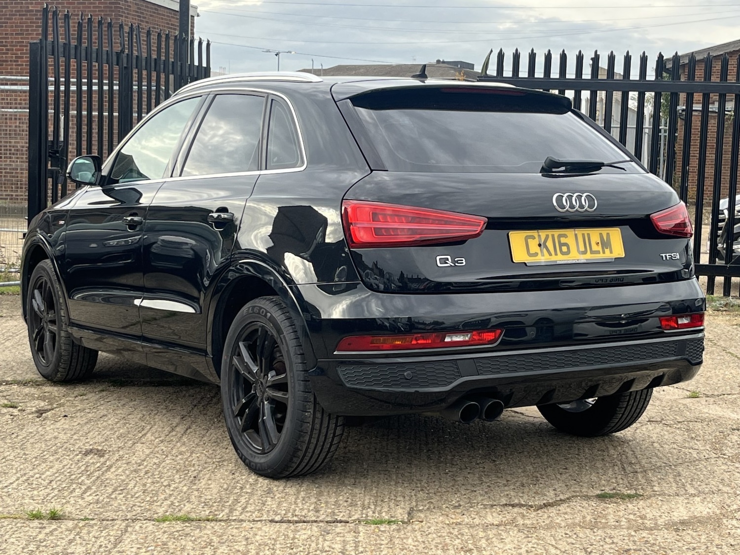 Used Audi Q3 2016 for sale - 76482939: Photo 3