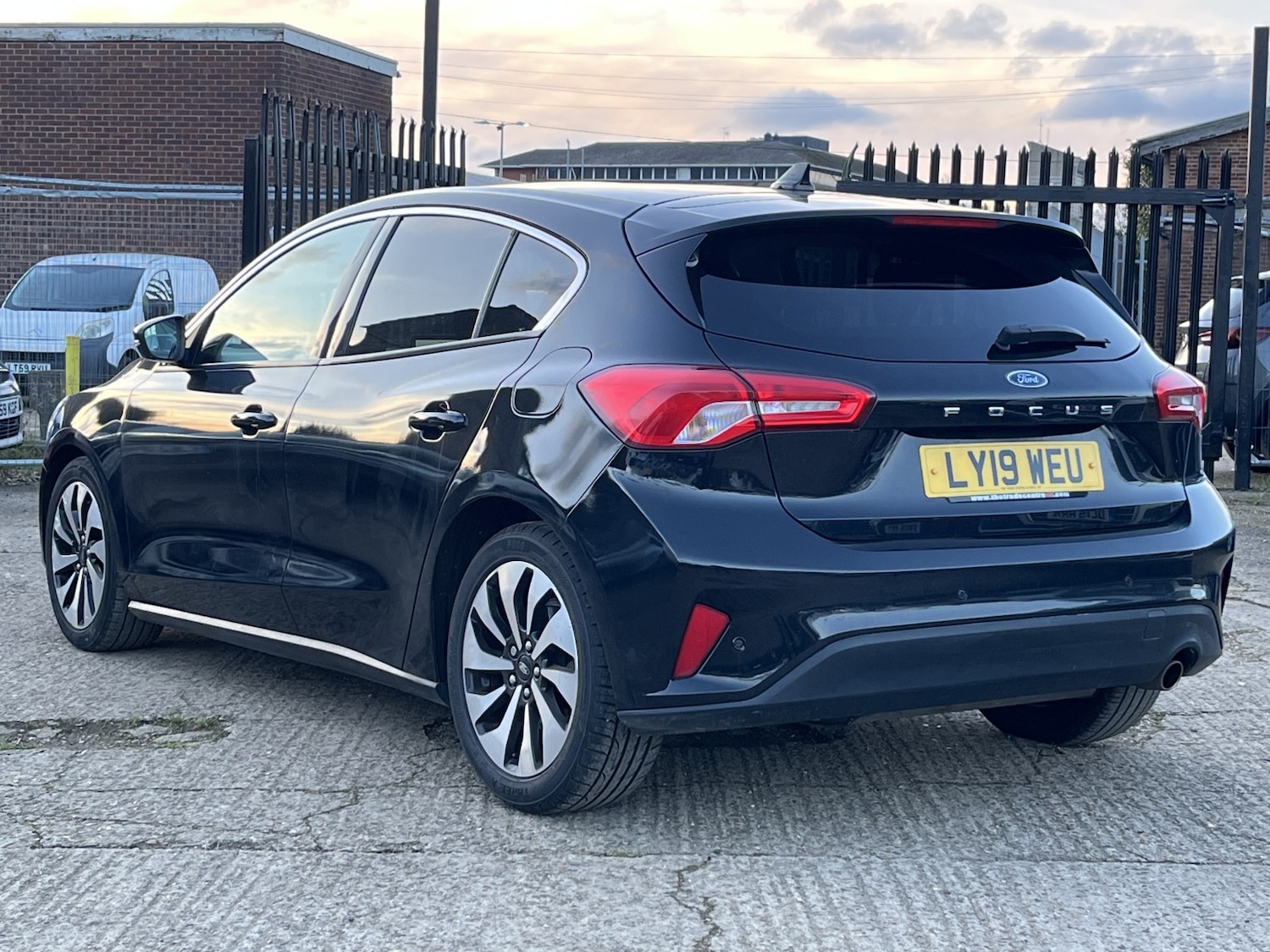 Used Ford Focus 2019 for sale - 77282681: Photo 3