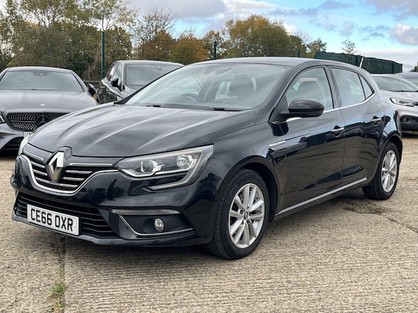Used Renault Megane 2016 for sale - 76299068: Photo 2