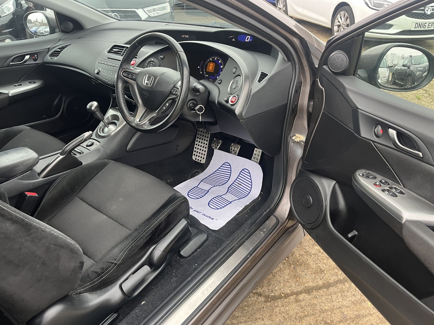 Used Honda Civic 2011 for sale - 77431421: Photo 13