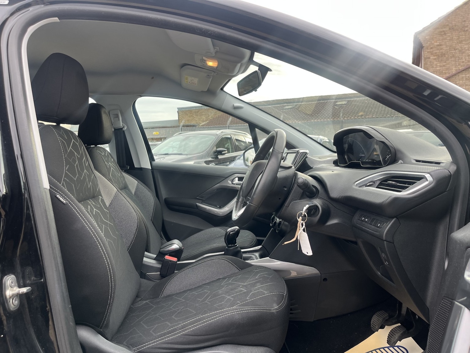 Used Peugeot 2008 2019 for sale - 77195470: Photo 7