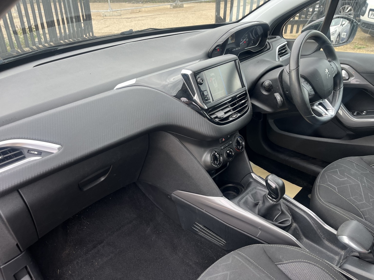 Used Peugeot 2008 2019 for sale - 77195470: Photo 8