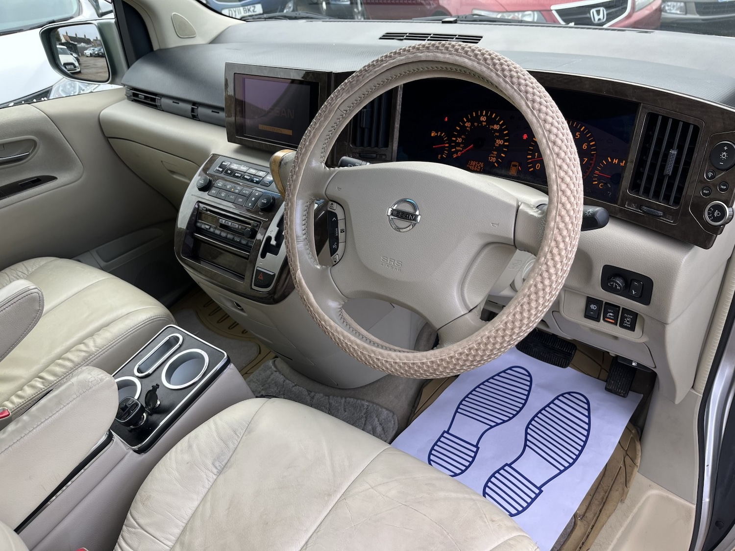 Used Nissan Elgrand 2021 for sale - 77258547: Photo 10