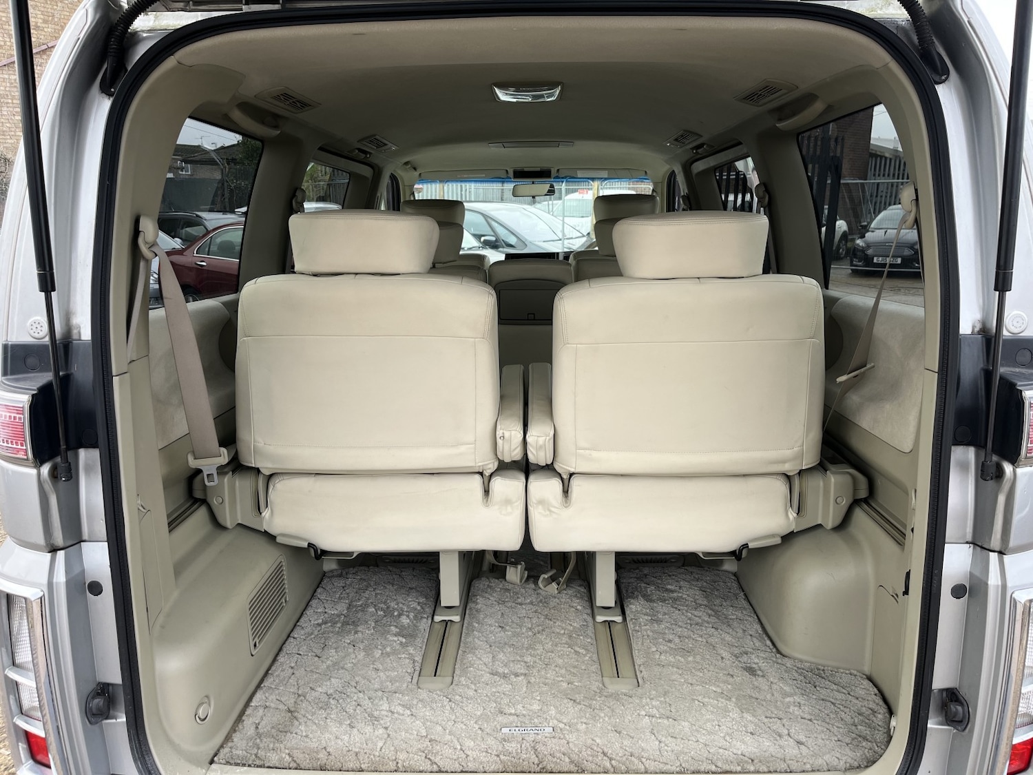 Used Nissan Elgrand 2021 for sale - 77258547: Photo 27