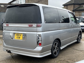 Used Nissan Elgrand 2021 for sale - 77258547: Photo
