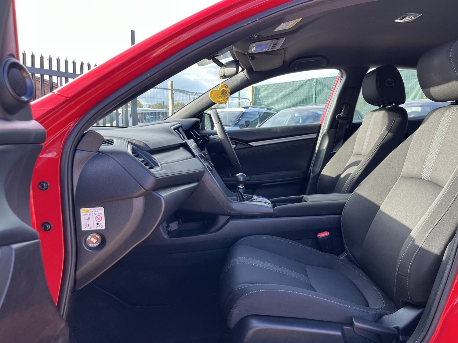 Used Honda Civic 2017 for sale - 77464637: Photo 17