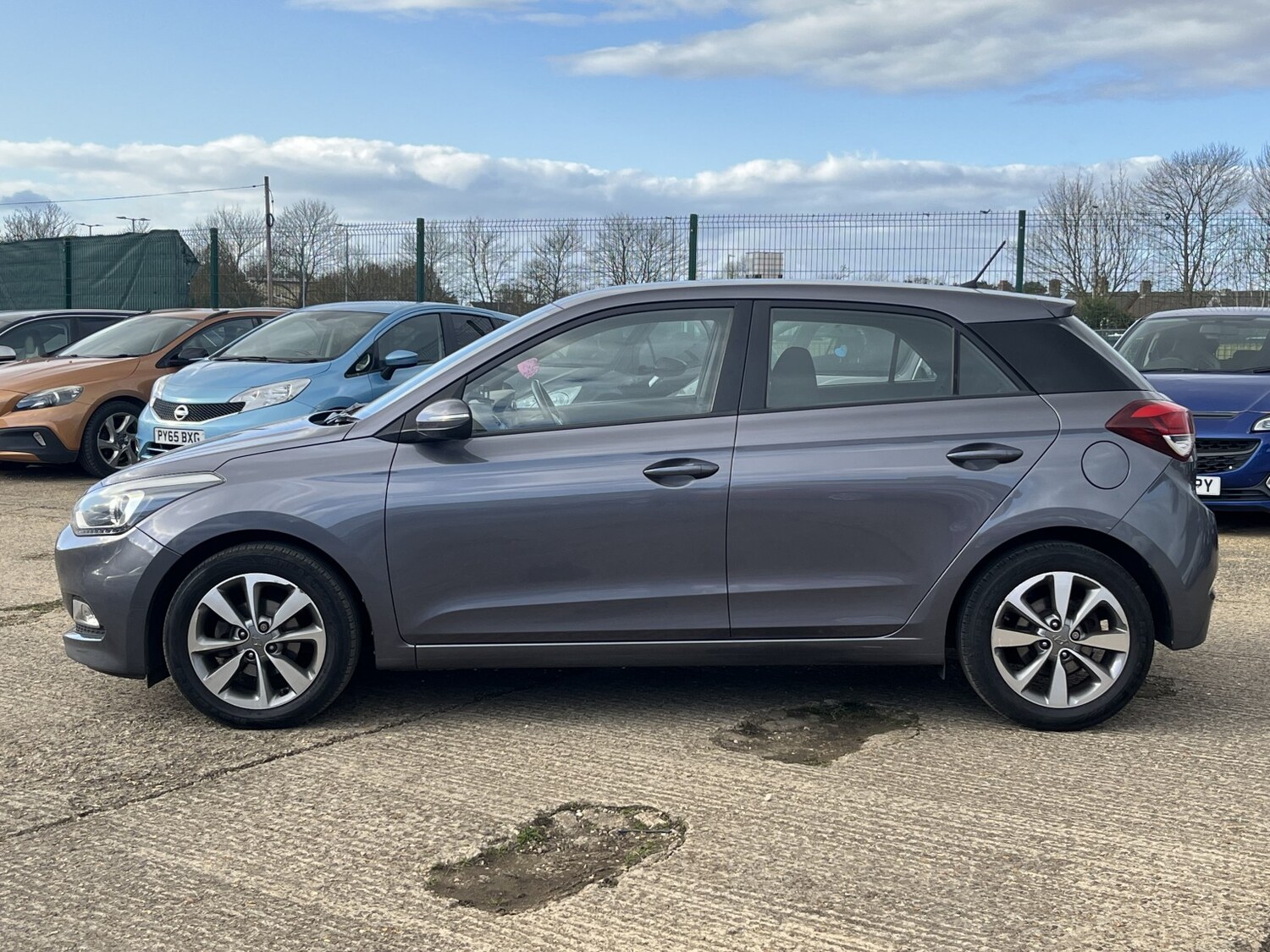 Used Hyundai i20 2015 for sale - 77864891: Photo 6