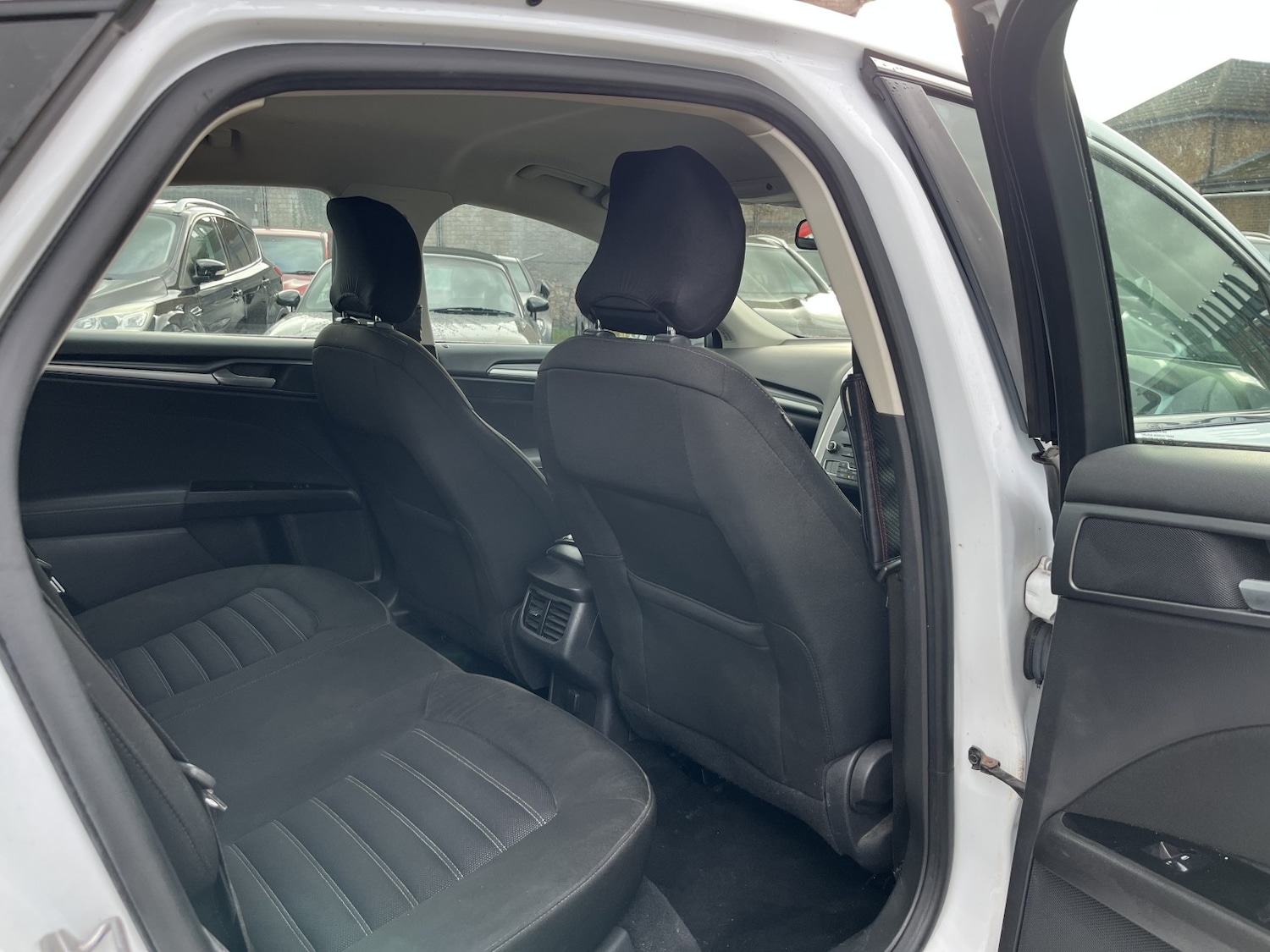 Used Ford Mondeo 2016 for sale - 76527345: Photo 12