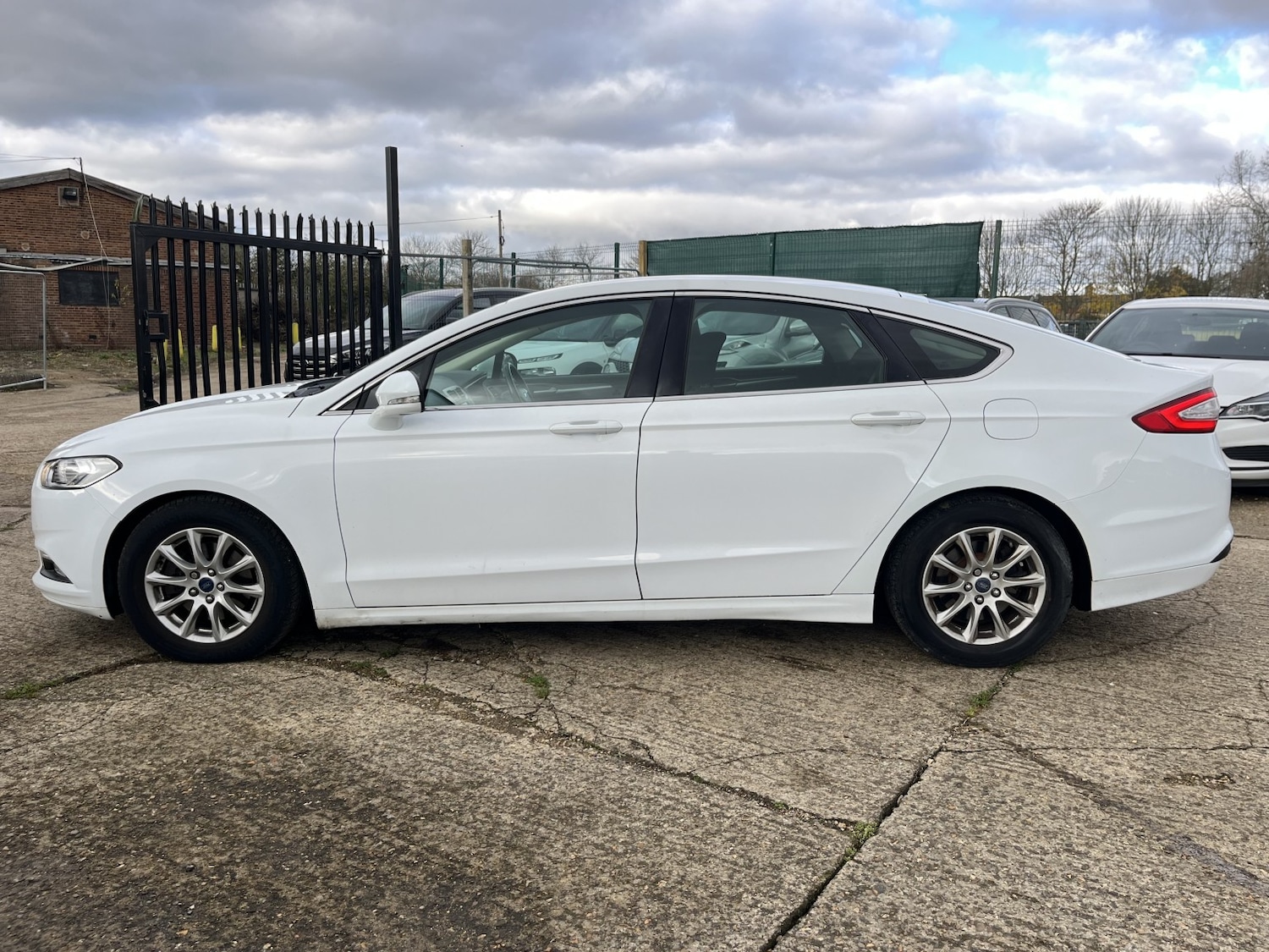 Used Ford Mondeo 2016 for sale - 76527345: Photo 6