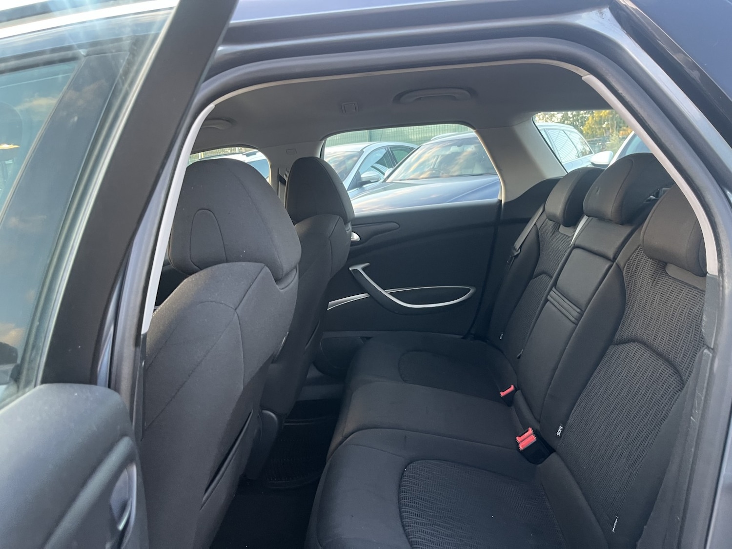 Used Citroen C5 2011 for sale - 76076057: Photo 16