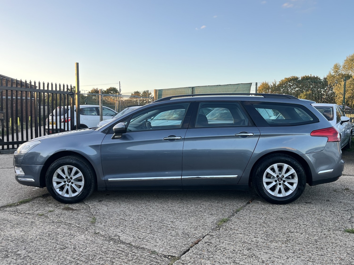 Used Citroen C5 2011 for sale - 76076057: Photo 8