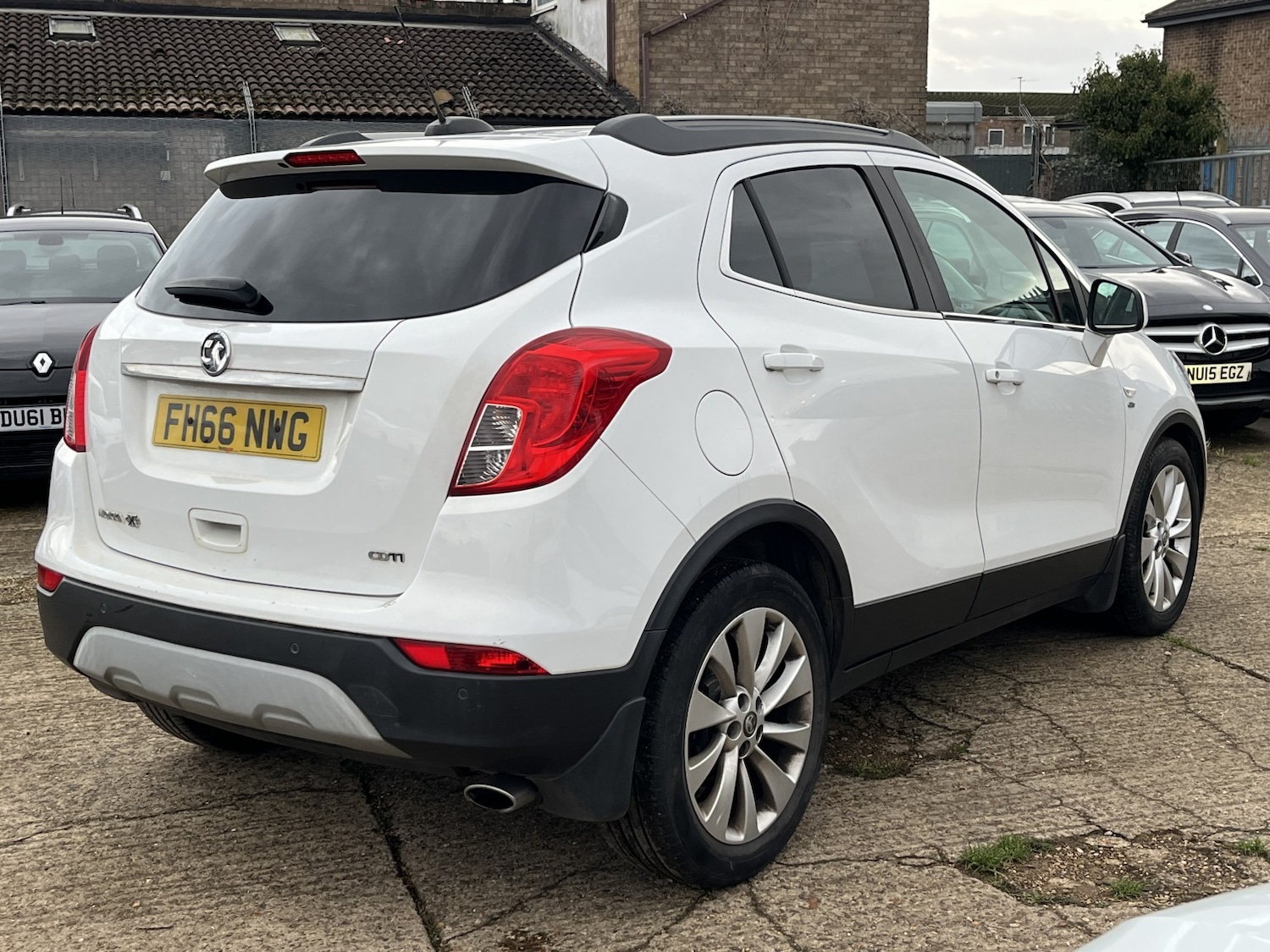 Used Vauxhall Mokka X 2017 for sale - 76576906: Photo 3