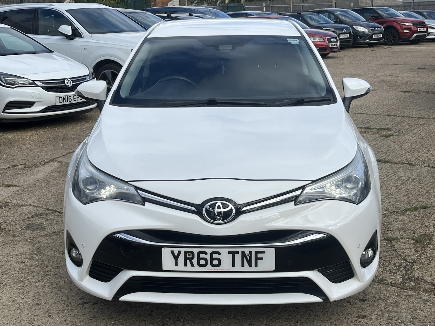 Used Toyota Avensis 2016 for sale - 76363037: Photo 8