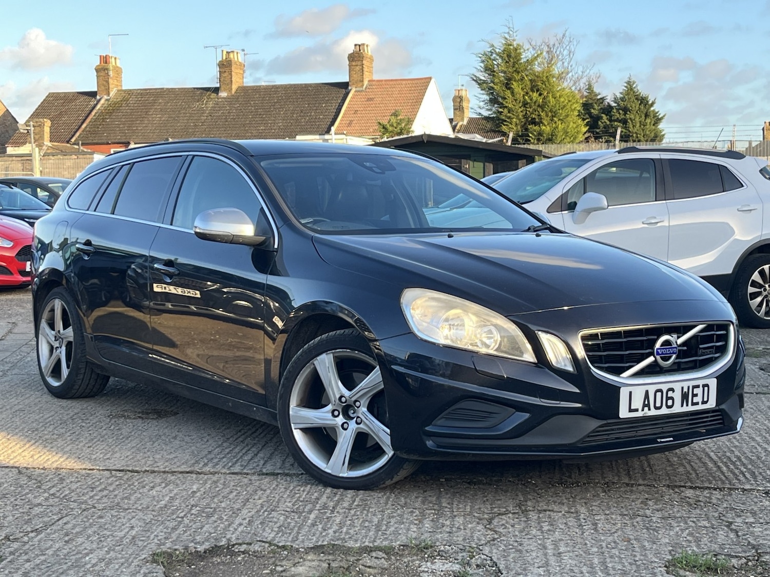 Used Volvo V60 2012 for sale - 76858893: Photo 1