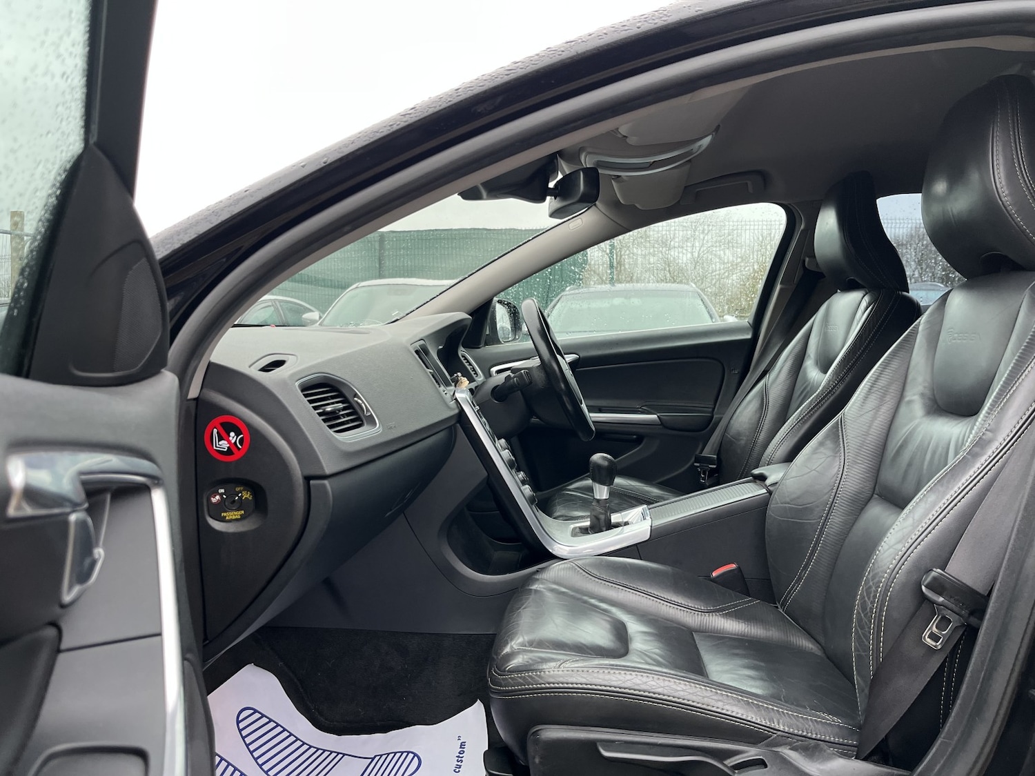 Used Volvo V60 2012 for sale - 76858893: Photo 14