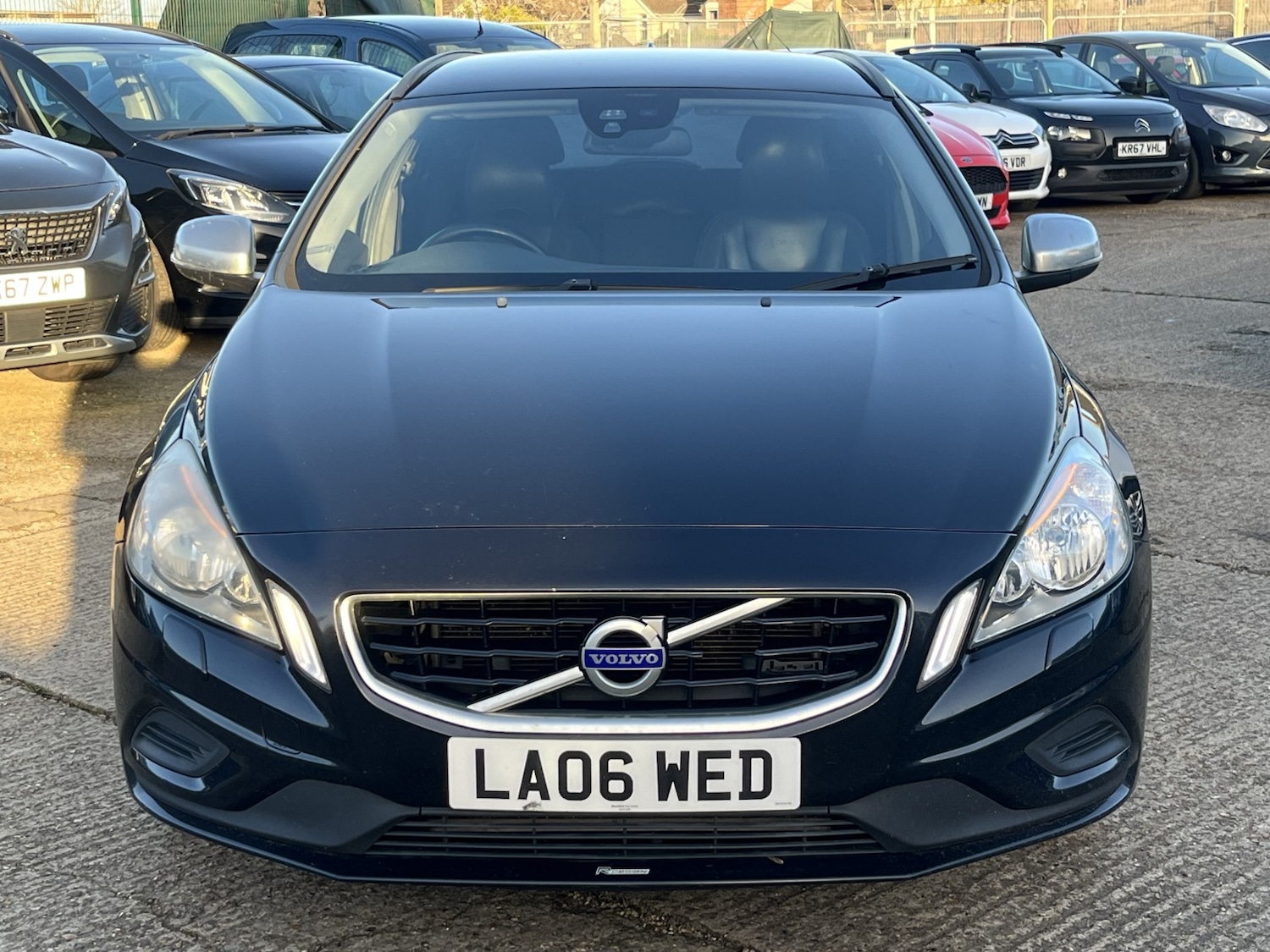 Used Volvo V60 2012 for sale - 76858893: Photo 5